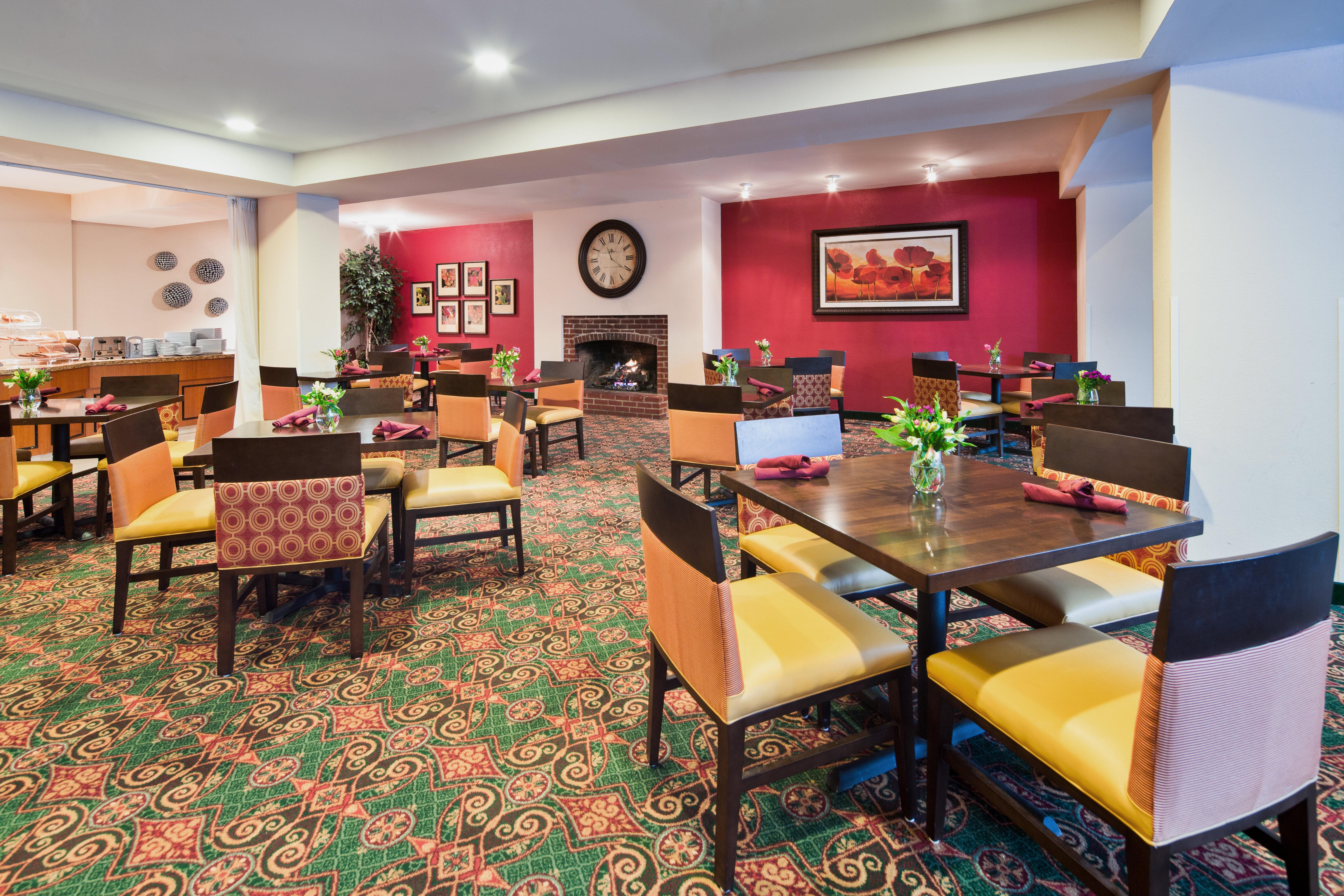 Holiday Inn Nashua, An Ihg Hotel Exterior photo