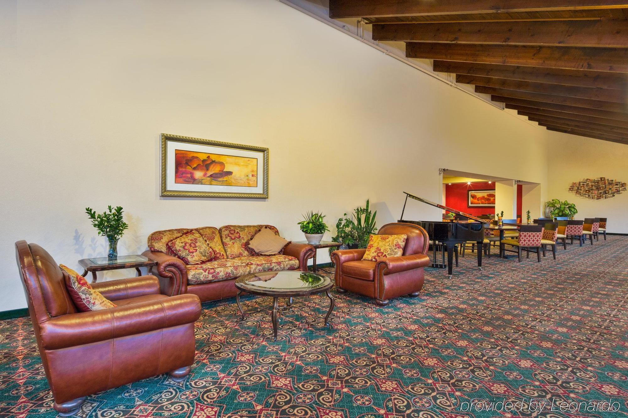 Holiday Inn Nashua, An Ihg Hotel Exterior photo